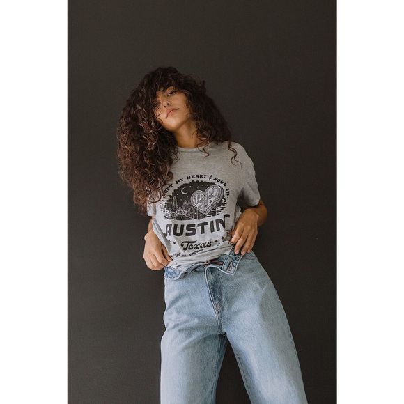 New Understated HEART & SOUL OVERSIZED TEE Size Small - Picture 5 of 9